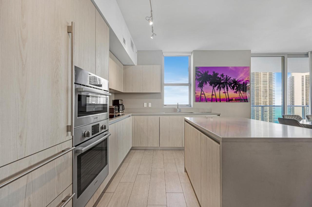 Hyde House - Luxury High Floor 2br 2ba With Direct Ocean View, Roof Pool, Amenities Apartamento