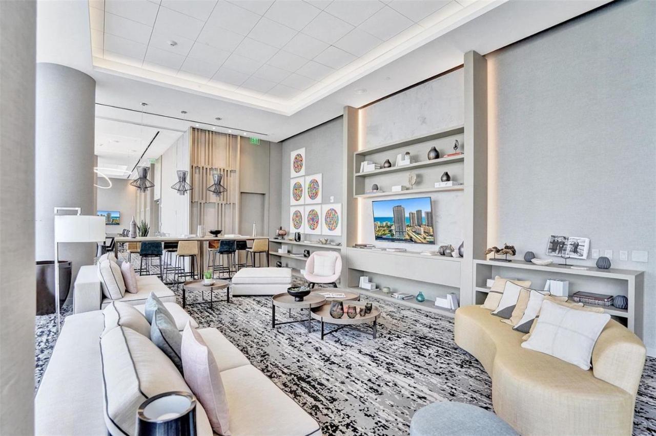 Apartamento Hyde House - Luxury High Floor 2br 2ba With Direct Ocean View, Roof Pool, Amenities *