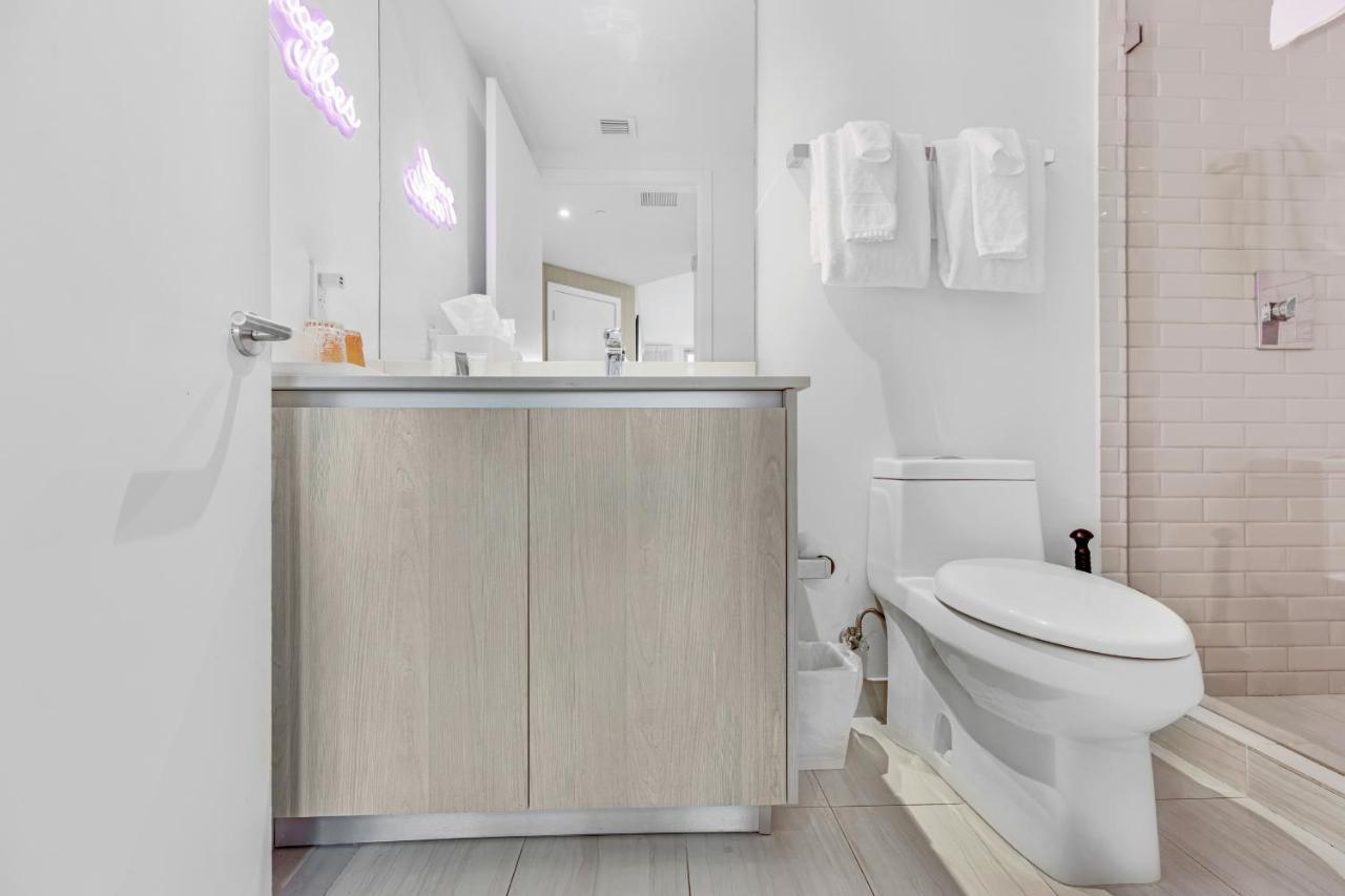 Hyde House - Luxury High Floor 2br 2ba With Direct Ocean View, Roof Pool, Amenities